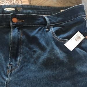 BNWT Old Navy Rockstar Super Skinny 24/7 Jeans